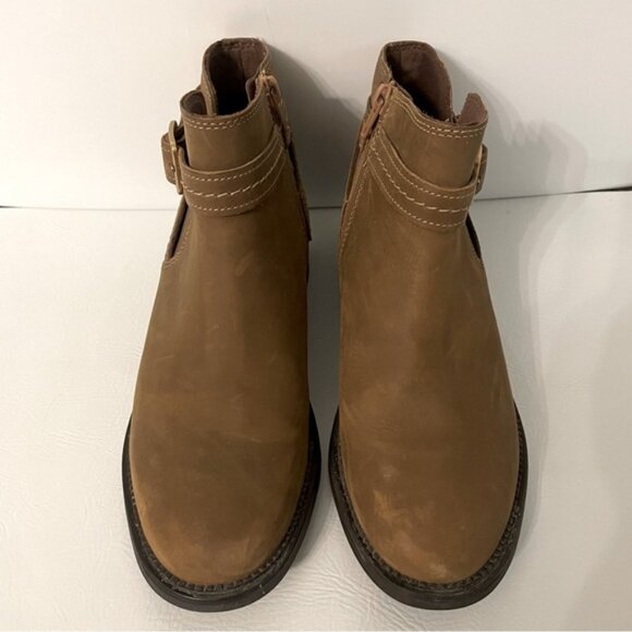 Clarks Brown Maye Buckle Leather Ankle Boots Booties Size 7.5 bin 3D - Picture 2 of 8